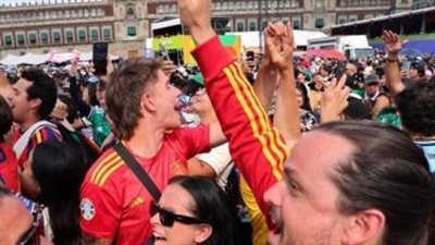 ليست في أسبانيا أو أمريكا.. 100 ألف يهتفون الماتادور في ساحة الزوكالو