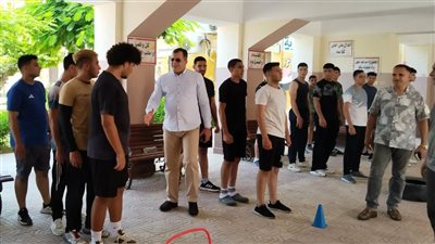 مدير تعليم دمياط يشهد مشروع تأهيل الطلاب للالتحاق بالكليات العسكرية بالمدرسة