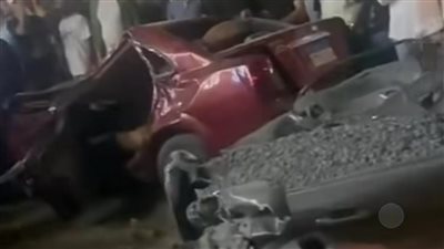 حادث مروع يحول سيارة إلى كومة حديد ويشعل تفاعل السوشيال ميديا