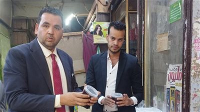 قبل وصولها للمستهلك.. ضبط 200 عبوة مستحضرات تجميل مجهولة البيانات خلال حملة 