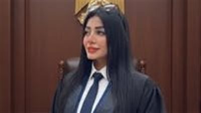 محامية لنقيب المحامين: تطوير بيئة العمل أولى من الجدل حول ملابس المحاميات 