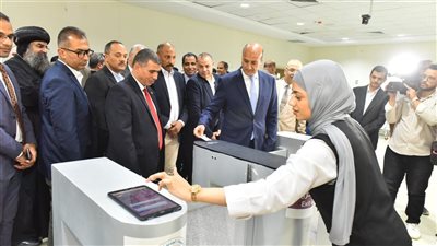 محمد علوان يشارك في حفل تخرج الدفعة الأولى بجامعة الجديدة التكنولوجية 
