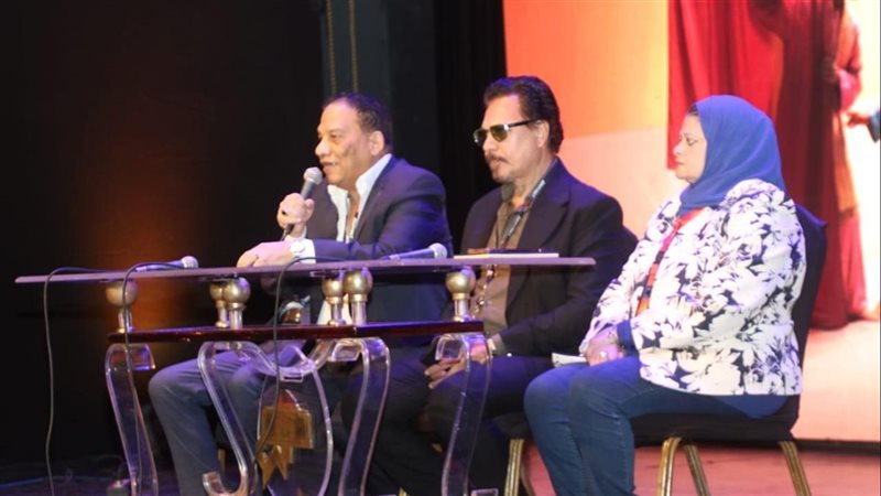 المؤتمر الصحفي للمسرح