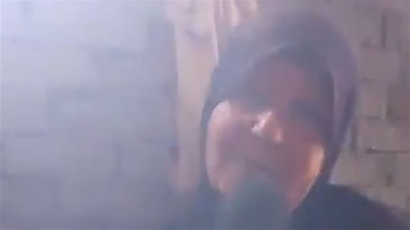 والدته