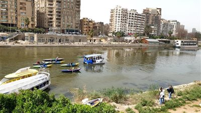الحبس وغرامة 200 ألف جنيه.. «الري» تكشف عقوبة تلويث نهر النيل