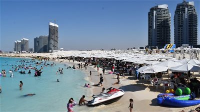 أول تعليق من النواب بشأن فرض رسوم بالدولار لدخول شاطئ بالعلمين|خاص