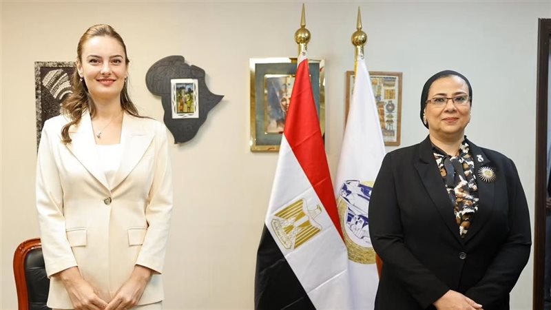 أمل عمار وميلينا