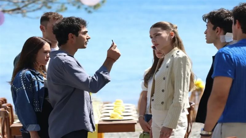 مسلسل اسطنبول رأسًا