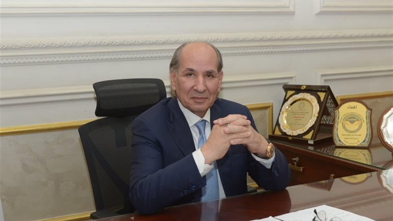 الكاتب والمفكر الدكتور