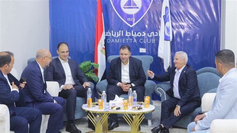 محافظ دمياط يتفقد
