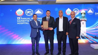 محافظ دمياط يشهد فعاليات المؤتمر السنوي الثالث عشر لمستشفى طب وجراحة العيون