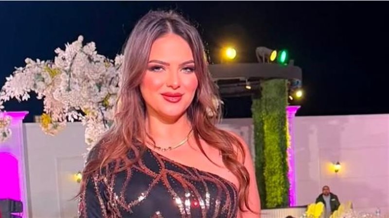  الفنانة إيمان رجائي