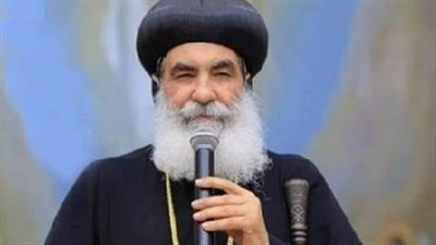 الأنبا بنيامين:  30 شابًا مسلمًا وقفوا أمام المطرانية بعد فض رابعة لحمايتها