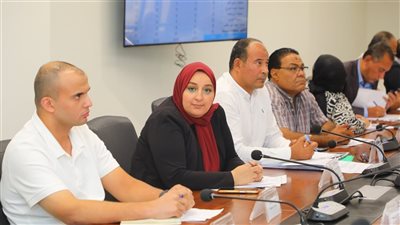 محافظ دمياط يترأس اجتماعًا موسعًا لمتابعة أداء الوحدات المحلية  