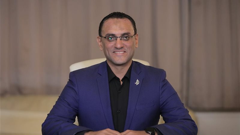 لدكتور أحمد شوقي،