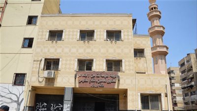 قبل العمل به رسمياً..حملة نظافة شاملة بمحيط مبنى التأمينات الاجتماعية ببورفؤاد