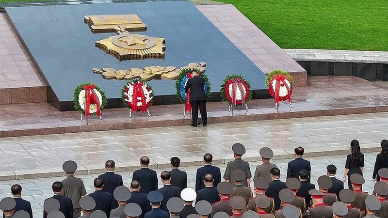 زعيم كوريا الشمالية