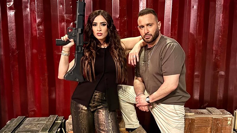 أحمد السقا وياسمين عبدالعزيز في فيلم خلي بالك من نفسك 