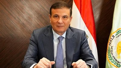 «القمح بيكسب أحسن».. وزير الزراعة يوضح أسباب تقليص زراعة البنجر