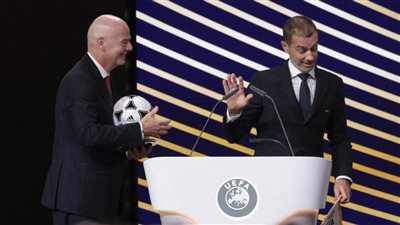 تصعيد جديد ضد إنفانتينو.. يويفا يتهم فيفا بالضغط على الاتحادات لدعم مشروعه