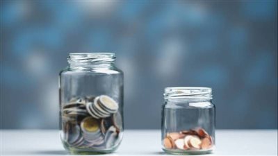 كيف تحقق التوازن في الإنفاق بين البخل والإسراف وفقًا للفتاوى الشرعية؟