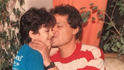 محمد يسري في ذكرى وفاة والده الفنان إبراهيم يسري: كل يوم «بتوحشني»