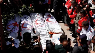 مقتل 15 مسعفًا .. دعوات دولية لمحاسبة إسرائيل على استهداف فرق الإغاثة في غزة