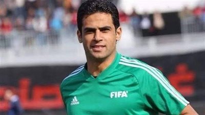 محمد معروف حكما لمباراة سيمبا التنزاني وستلينبوش الجنوب أفريقي