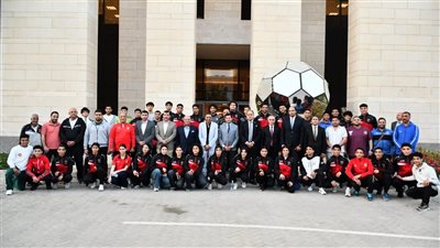 وزير الشباب والرياضة يتابع استعدادات منتخب مصر للمصارعة للبطولة الإفريقية 