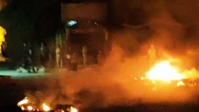 رمز الطغيان والفساد.. حرق دمى 