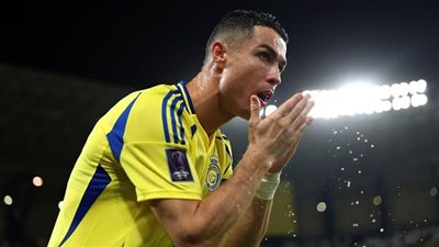 النصر يواجه كريستال بالاس وديًا استعدادًا للموسم الجديد