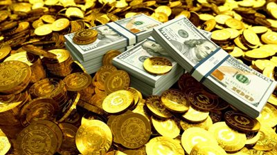 الذهب يسجل أعلى مستوى له على الإطلاق وسط ضعف الدولار والحرب التجارية 