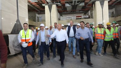 كامل الوزير: الخط الأول للقطار السريع بمثابة قناة سويس جديدة