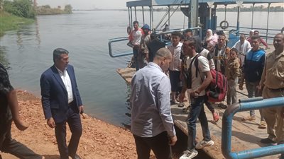 محافظ بني سويف يشدد على ضرورة التوعية المستمرة للمواطنين حال استخدام المعديات