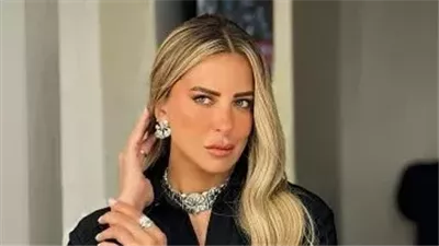 سهرة الخميس.. مني الشاذلي تستضيف الفنانة ريم مصطفي  