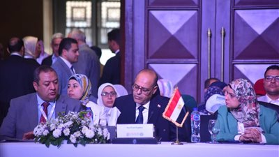 العمل العربي