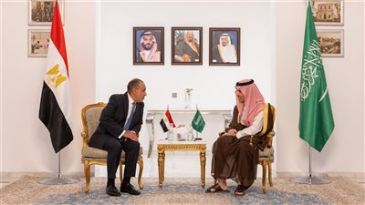 وزير الخارجية يترأس وفد عمال لجنة المتابعة والتشاور السياسي مع نظيره السعودي