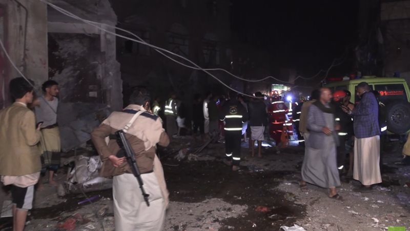12 قتيلاً في غارات