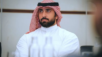 إعلامي إماراتي ل