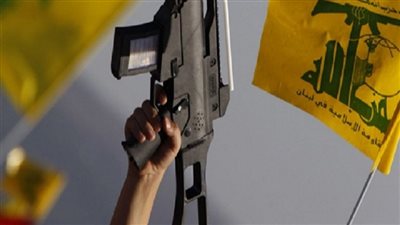خبير إيراني يكشف حقيقة موقف طهران من سلاح حزب الله