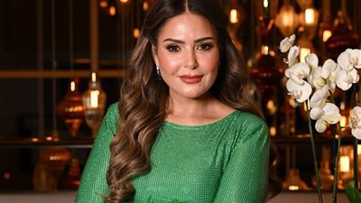 الفنانة صابرين: دور الأم في 