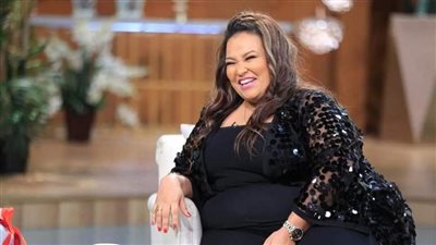  نجمات لجأن لحلول مختلفة للحصول على جسم صحي.. وآخرهم ويزو | تقرير