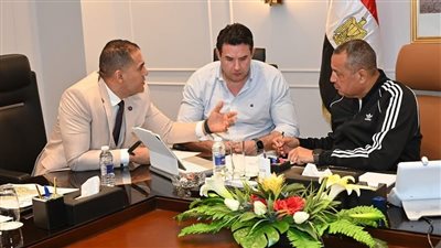 محافظ جنوب سيناء يبحث مع رجل أعمال إيطالي سبل دعم السياحة 