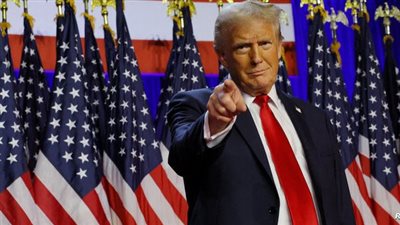 استطلاع : تراجع شعبية ترامب لأدنى مستوى منذ دخوله البيت الأبيض