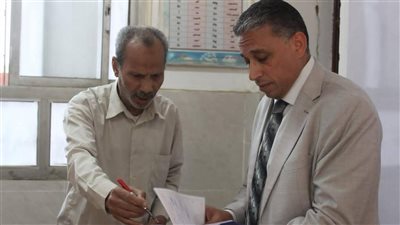 بعد زيارته لعدد من المدارس..مدير تعليم الجيزة يوجه بتصحيح التقييمات أول بأول 