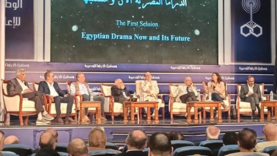 هانى رمزى يطالب بمزيد من حرية الابداع والفكر والخيال