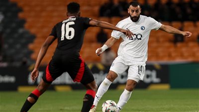 كاف يحقق مع حكام أورلاندو وبيراميدز بسبب الأخطاء التحكيمية الجسيمة