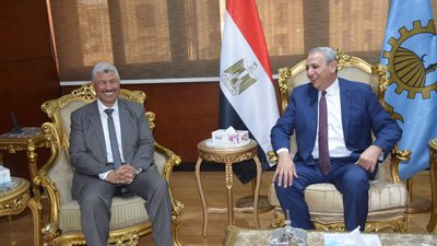 محافظ الغربية يلتقي رئيس شركة جنوب الدلتا.. ويؤكد دعم المحافظة 