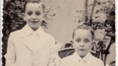 البابا فرنسيس في لحظات إنسانية: اتعرف على مراحل حياته بالصور