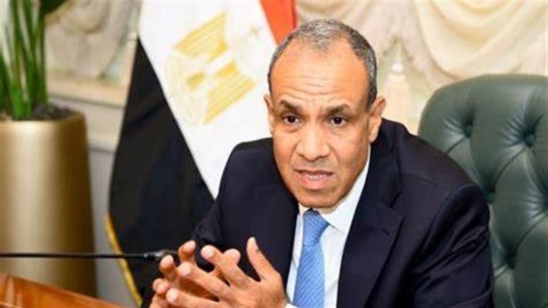  وزير الخارجية والهجرة